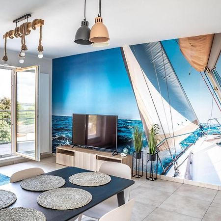 Yacht Apartments Wilkasy Extérieur photo