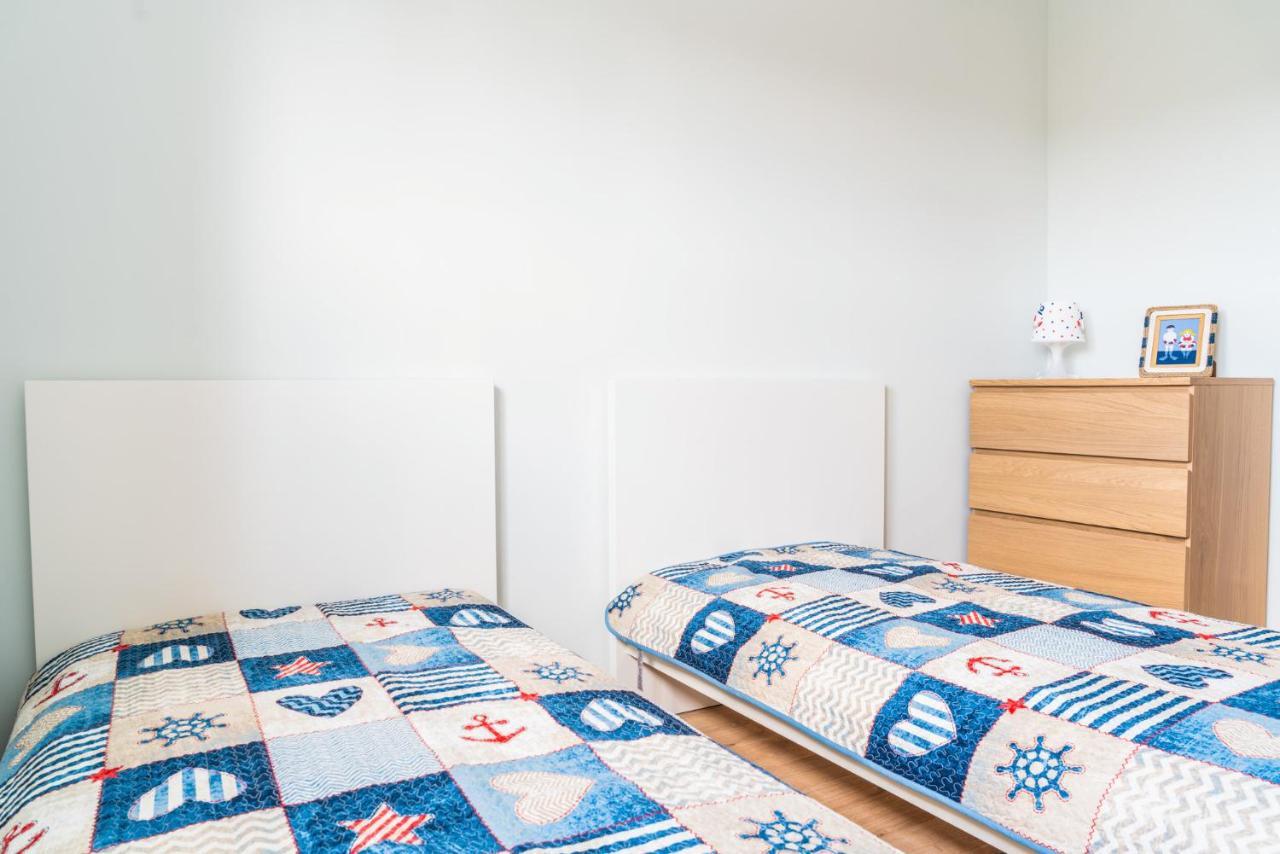 Yacht Apartments Wilkasy Extérieur photo